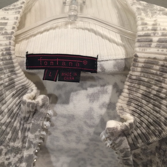 Sweater. - Picture 4 of 5